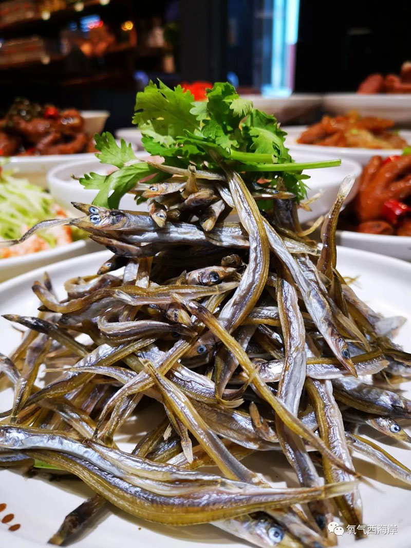 西海岸美食  在金沙滩邂逅满满海，来一场酣畅淋漓的夏日蒸鲜盛宴！