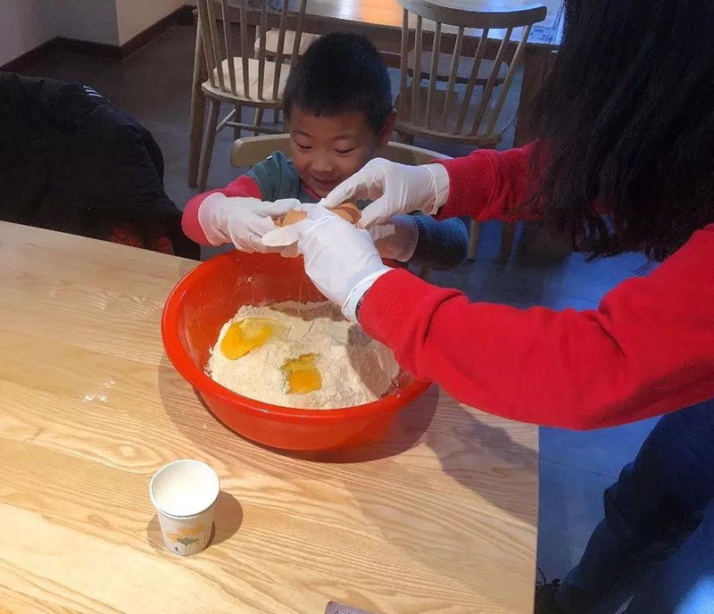 动物世界幕后之旅：棕熊、大象的冬日“滋补食谱”，你get了吗？